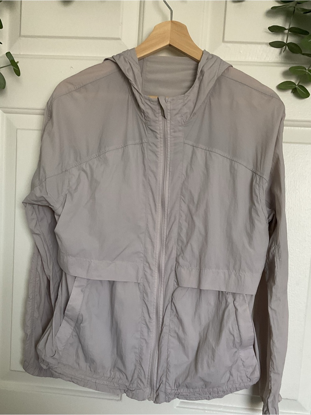 lululemon athletica Light Lavender Hooded Packable Jacket - Picture 2 of 5